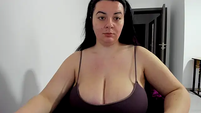 amiraisa11 online show from 03/18/25, 05:52