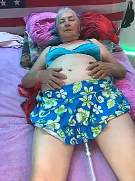 Snapshot of Grandma_Mature23 chatting on 02/04/25, 02:07 Grandma Mature23 online show from 02/04/25, 02:07