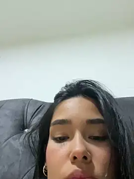 Snapshot of Alexsa_V chatting on 03/19/25, 01:32 Alexsa V online show from 03/19/25, 01:32