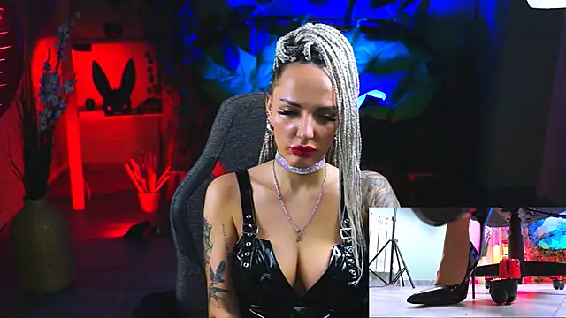 MonicaMaxwel online show from 02/23/25, 06:01