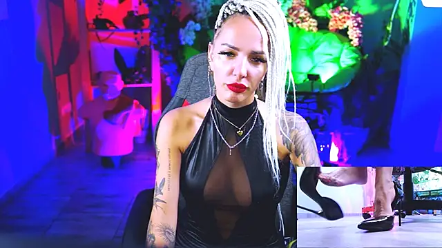 MonicaMaxwel online show from 09/15/25, 11:32