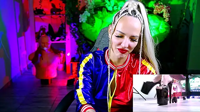 MonicaMaxwel online show from 10/26/25, 11:16