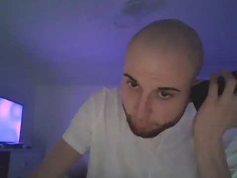 Snapshot of John_86 chatting on 11/02/25, 04:53 John 86 online show from 11/02/25, 04:53