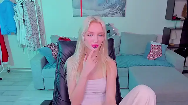 AleksaBlonde online show from 01/11/25, 02:36