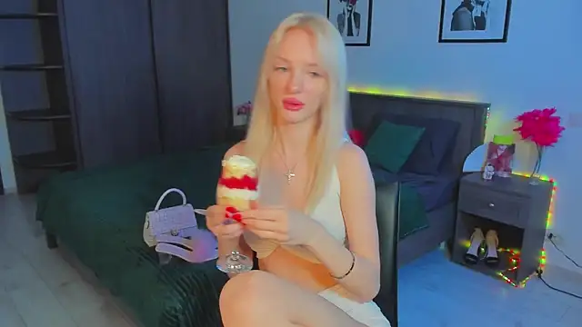 AleksaBlonde online show from 03/09/25, 02:21