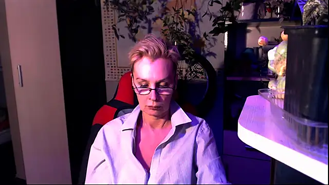 HelgaHimmell online show from 06/11/26, 09:24