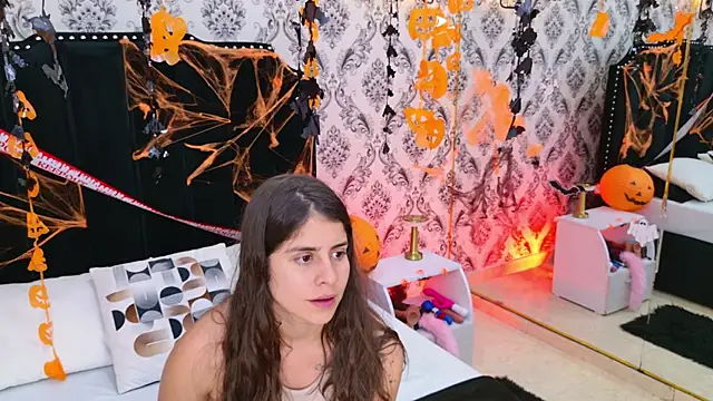 LexaDeRusso online show from 10/25/25, 07:41