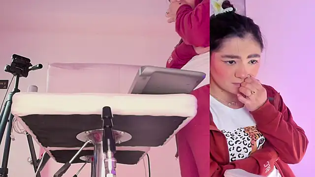 Snapshot of Angelst__ chatting on 10/12/25, 06:45 Angelst online show from 10/12/25, 06:45