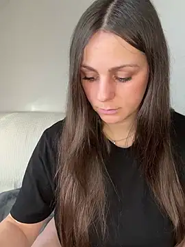 Snapshot of Loella-Rose chatting on 01/15/26, 08:41 Loella-Rose online show from 01/15/26, 08:41