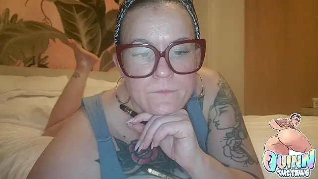 quinnmariexo online show from 12/02/25, 01:33