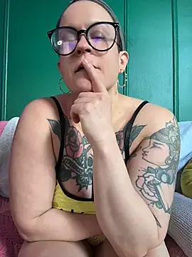 quinnmariexo online show from 05/07/26, 08:58