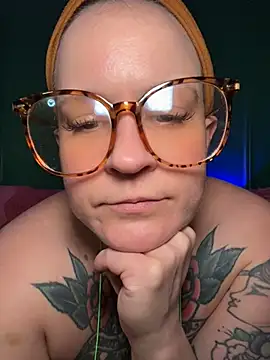 quinnmariexo online show from 05/23/26, 07:40