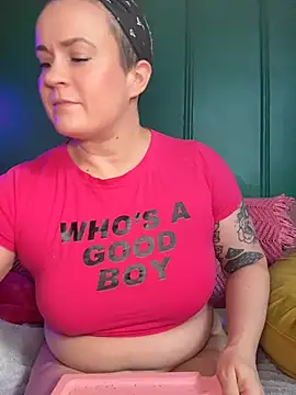 quinnmariexo online show from 06/15/26, 04:09