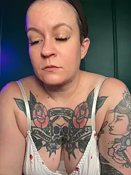 quinnmariexo online show from 06/22/26, 04:59