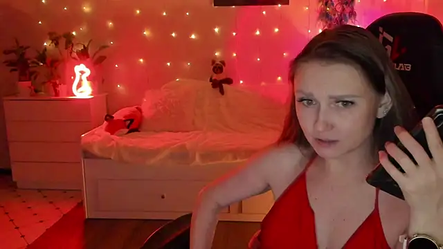Snapshot of desperatehousewife__ chatting on 01/20/25, 03:50 desperatehousewife   online show from 01/20/25, 03:50