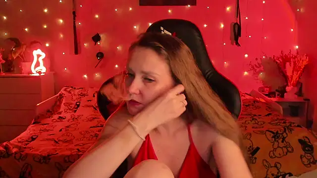 Snapshot of desperatehousewife__ chatting on 09/19/25, 05:35 desperatehousewife   online show from 09/19/25, 05:35