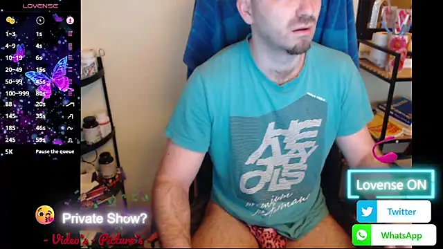 Snapshot of RealManHaveHairy chatting on 04/04/26, 04:00 RealManHaveHairy online show from 04/04/26, 04:00
