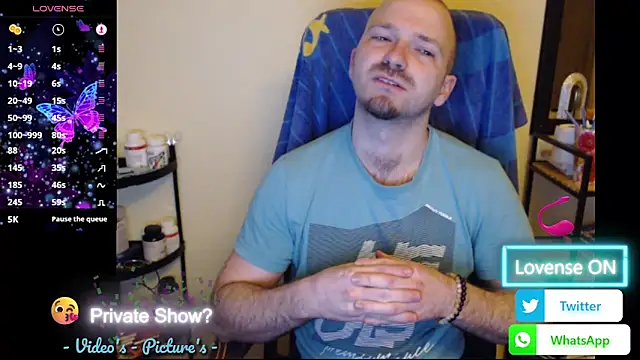 Snapshot of RealManHaveHairy chatting on 04/04/26, 05:43 RealManHaveHairy online show from 04/04/26, 05:43
