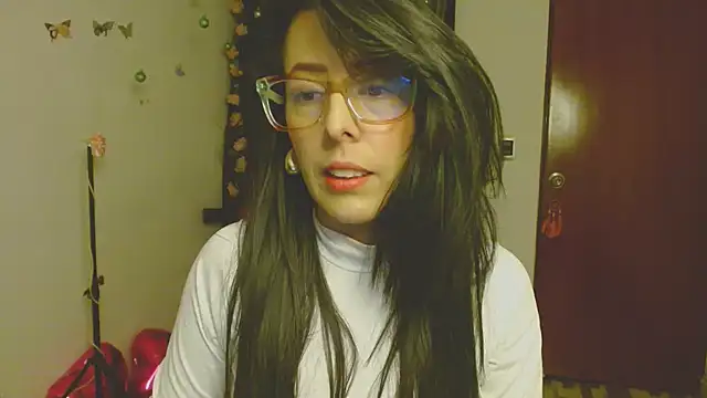 Snapshot of ella_peck chatting on 01/07/26, 04:04 ella peck online show from 01/07/26, 04:04