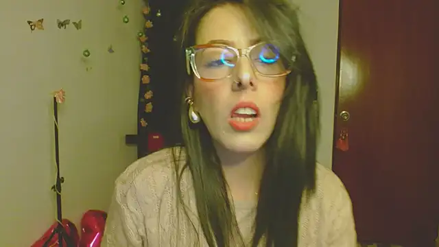 Snapshot of ella_peck chatting on 01/08/26, 05:10 ella peck online show from 01/08/26, 05:10