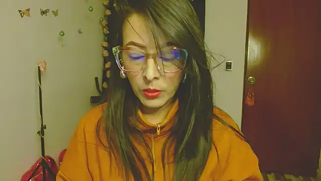 Snapshot of ella_peck chatting on 01/19/26, 01:09 ella peck online show from 01/19/26, 01:09