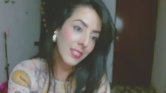 Snapshot of ella_peck chatting on 02/01/26, 04:33 ella peck online show from 02/01/26, 04:33