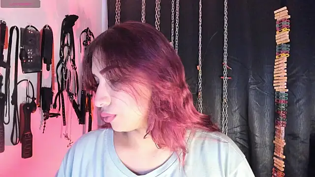 charrlotte quinn online show from 07/21/26, 12:18
