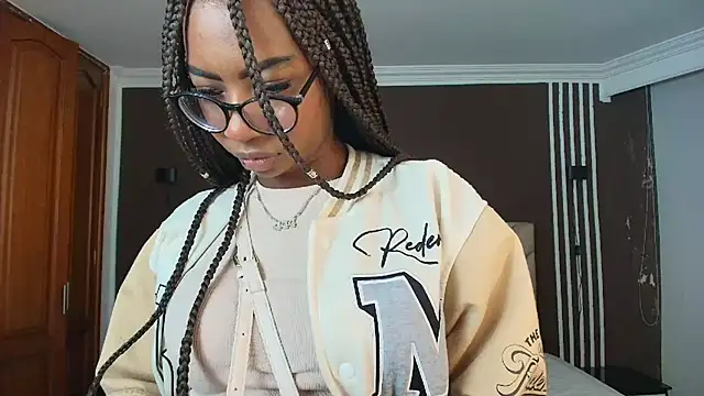 Raquel jones online show from 09/24/25, 11:46