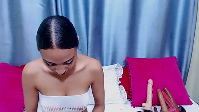 Snapshot of SultryCaramelFantasyx21 chatting on 03/13/25, 12:02 SultryCaramelFantasyx21 online show from 03/13/25, 12:02