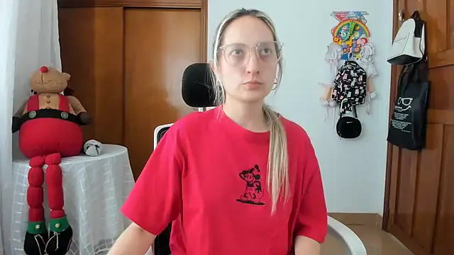 Adele johnsonn1 online show from 05/22/26, 05:18