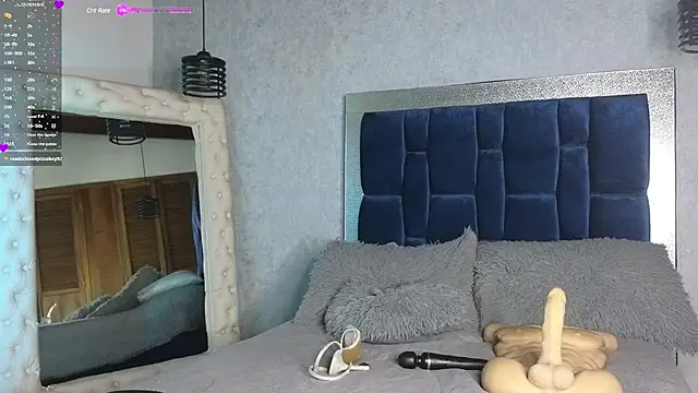 Snapshot of SaraWilliamss_ chatting on 12/12/24, 01:06 SaraWilliamss online show from 12/12/24, 01:06