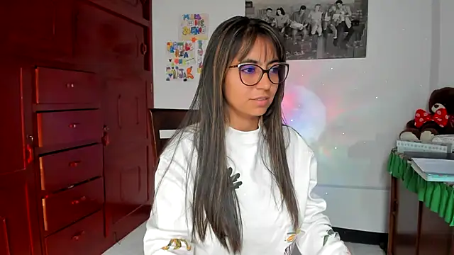 Snapshot of Isabellaa22_1 chatting on 02/11/25, 02:57 Isabellaa22 1 online show from 02/11/25, 02:57