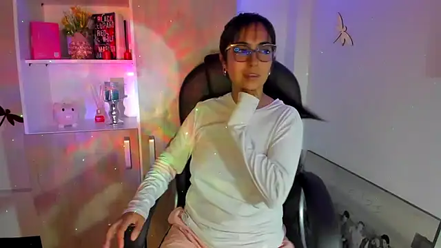 Snapshot of Isabellaa22_1 chatting on 02/20/25, 03:23 Isabellaa22 1 online show from 02/20/25, 03:23