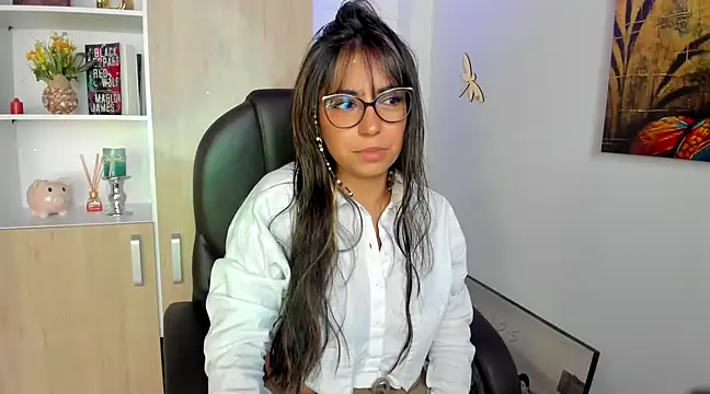 Snapshot of Isabellaa22_1 chatting on 03/17/25, 04:54 Isabellaa22 1 online show from 03/17/25, 04:54