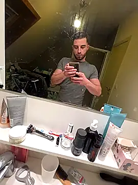 Vekie 007 online show from 02/01/26, 07:23