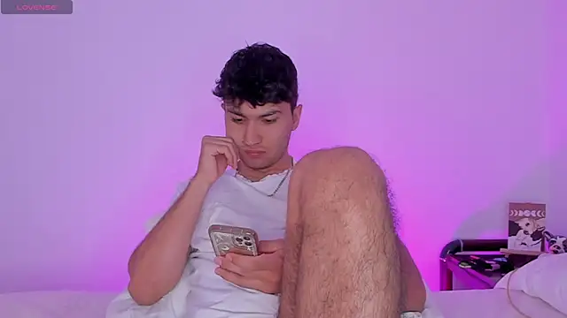 Snapshot of Valerio_James7 chatting on 01/13/25, 10:56 Valerio James7 online show from 01/13/25, 10:56