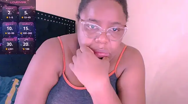 Snapshot of TatianaSantodomingo chatting on 12/23/24, 10:32 TatianaSantodomingo online show from 12/23/24, 10:32