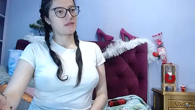 Snapshot of lunazulsj chatting on 01/14/25, 05:12 lunazulsj online show from 01/14/25, 05:12