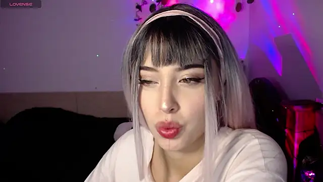 Snapshot of shayla_bbs chatting on 09/19/25, 04:14 shayla bbs online show from 09/19/25, 04:14