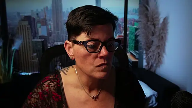 ninarandmann online show from 11/18/25, 06:56