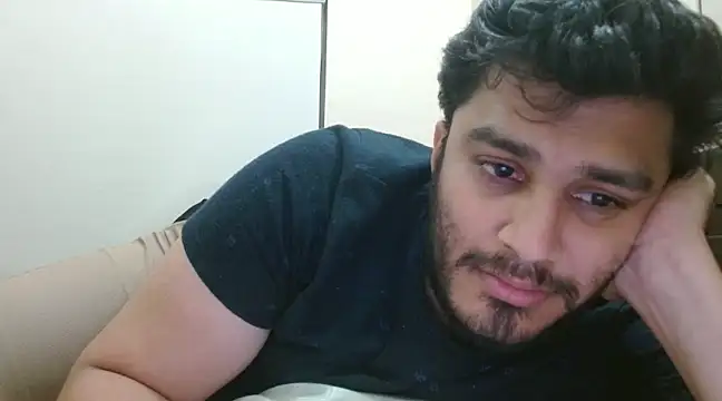 Snapshot of robintoit chatting on 02/18/25, 05:42 robintoit online show from 02/18/25, 05:42