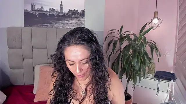 Snapshot of hanny_milf chatting on 08/02/26, 11:41 hanny milf online show from 08/02/26, 11:41
