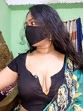 Idhika Paul online show from 03/22/25, 11:31