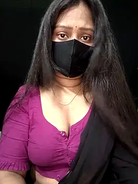 Idhika Paul online show from 09/27/25, 09:47