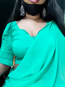 Idhika Paul online show from 10/03/25, 03:53