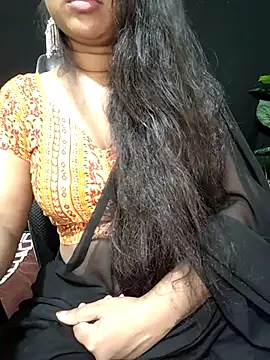 Idhika Paul online show from 10/04/25, 08:29