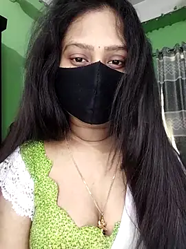 Idhika Paul online show from 04/27/26, 07:50