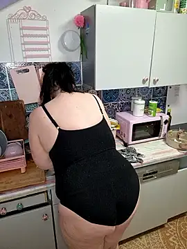 Snapshot of Black_Angel24 chatting on 01/18/26, 04:00 Black Angel24 online show from 01/18/26, 04:00