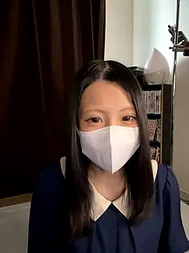 Snapshot of tsumugi_h chatting on 10/23/25, 04:12 tsumugi h online show from 10/23/25, 04:12