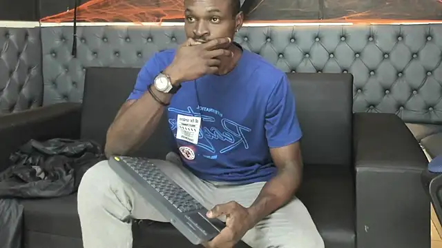 Snapshot of Terrance_z chatting on 10/20/25, 07:25 Terrance z online show from 10/20/25, 07:25